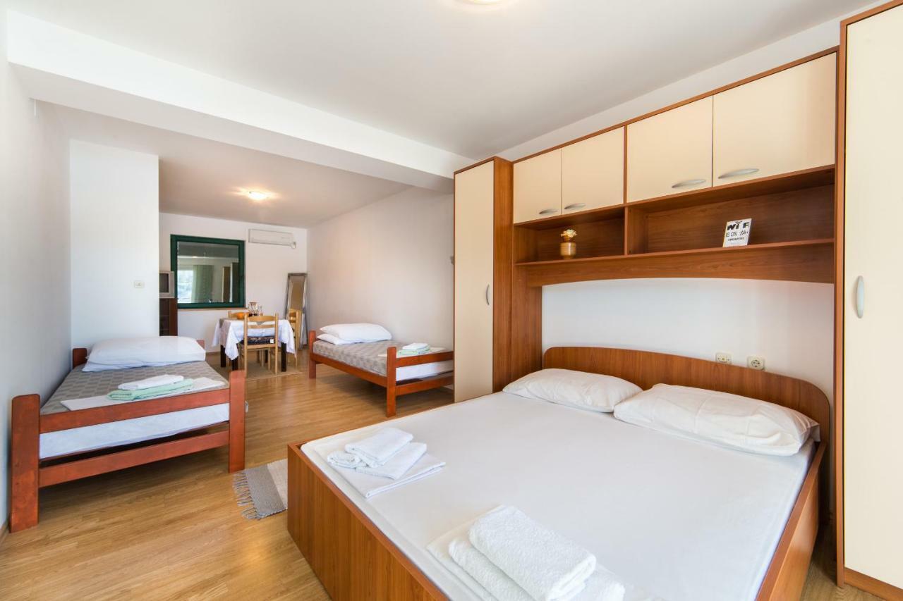 Apartments Barbir Ploce  Exterior photo