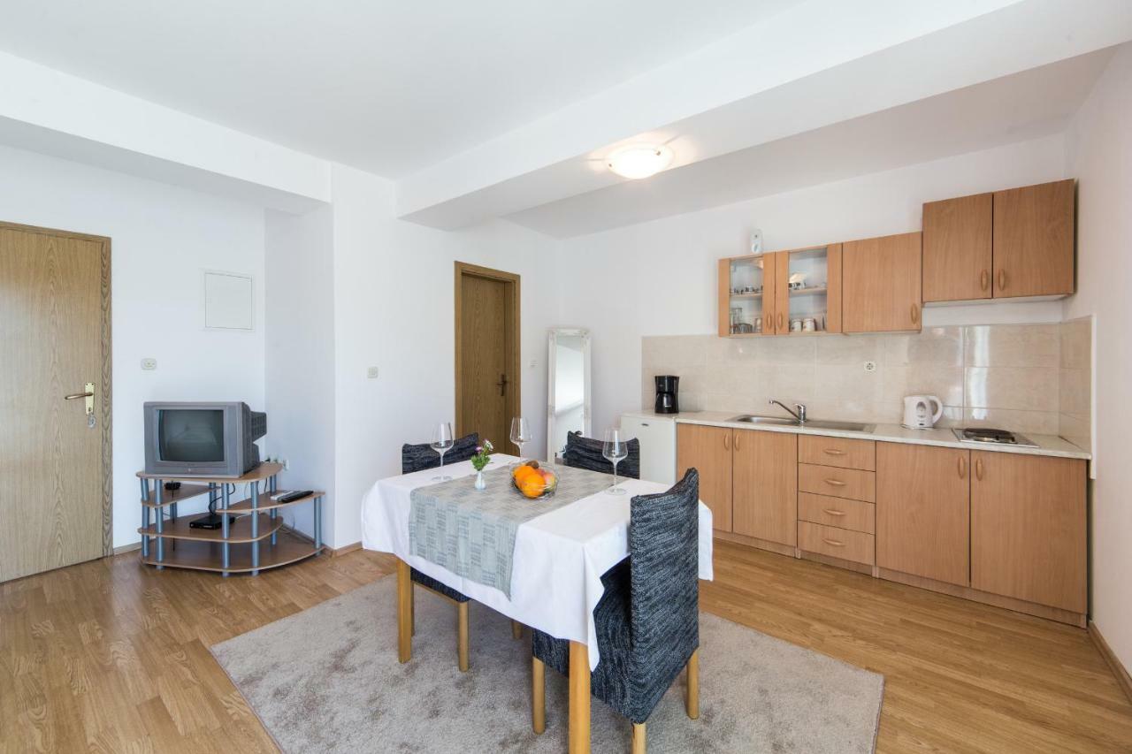 Apartments Barbir Ploce  Exterior photo